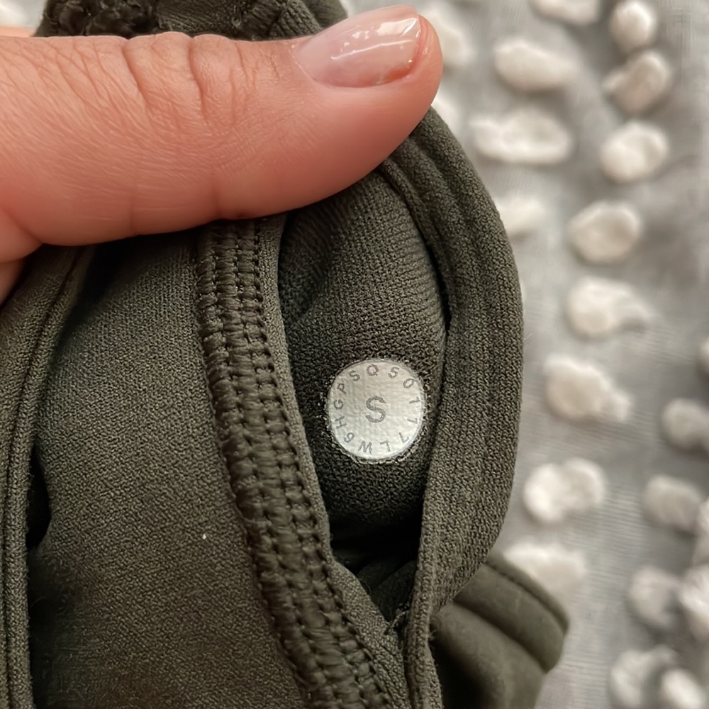 Lululemon seamless crop leggings - Picture 4 of 4